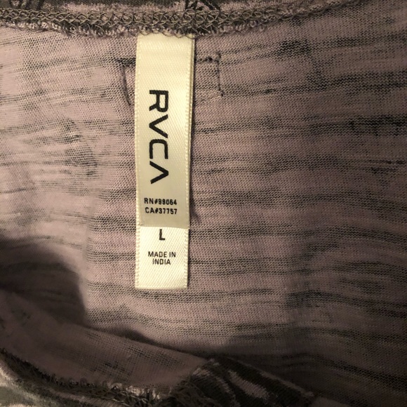 RVCA tank - Picture 4 of 4
